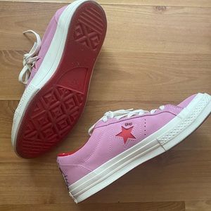 Converse | Hello Kitty